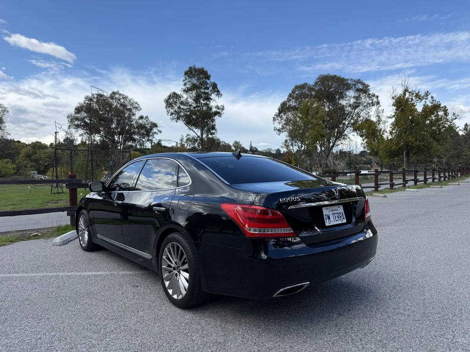 2014 Hyundai Equus - Image 15 of 31