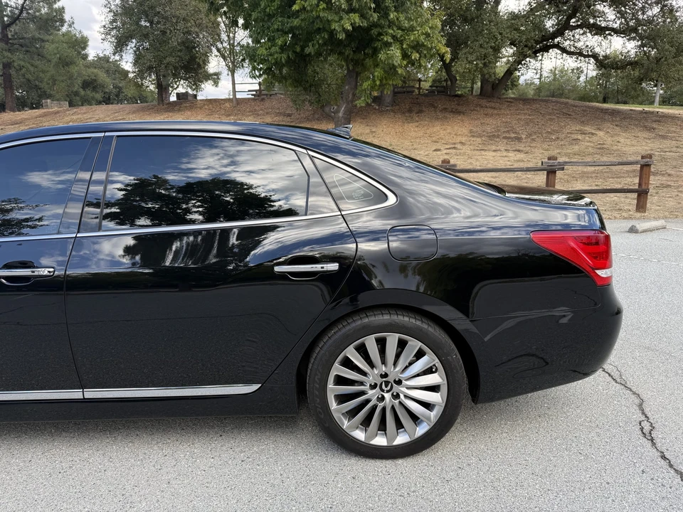 2014 Hyundai Equus - Image 27 of 31