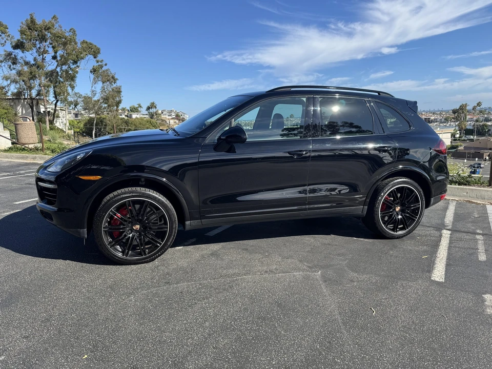 2014 Porsche 958 Cayenne Turbo - Image 16 of 31