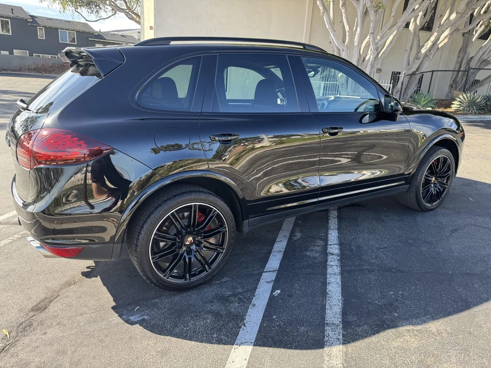 2014 Porsche 958 Cayenne Turbo - Image 28 of 31