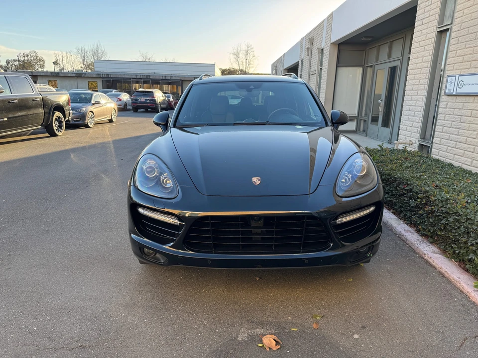 2014 Porsche 958 Cayenne Turbo - Image 9 of 31