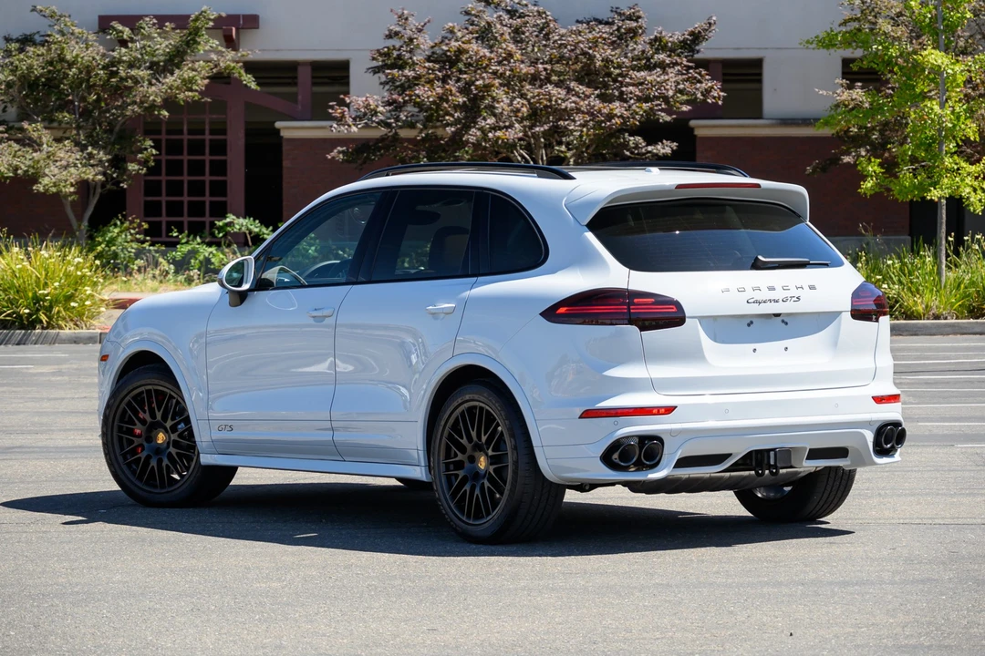 2016 Porsche 958 Cayenne GTS - Image 11 of 31