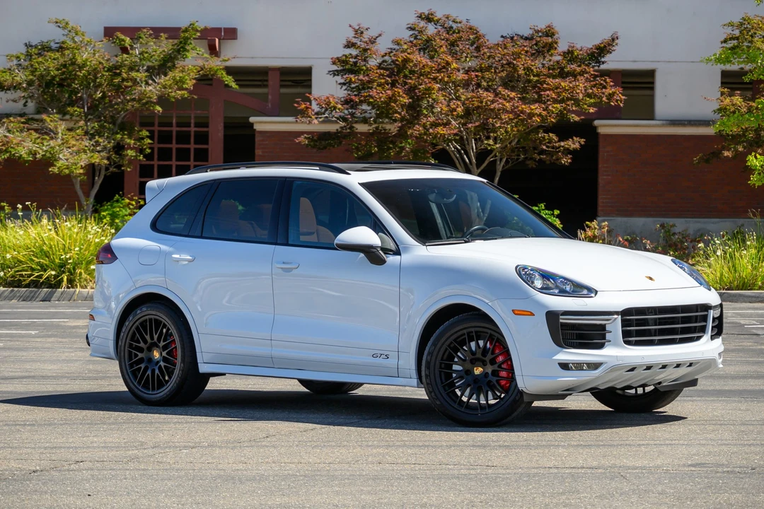 2016 Porsche 958 Cayenne GTS - Image 25 of 31