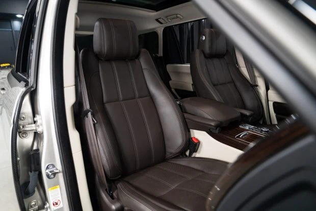2017 Land Rover Range Rover L405 - Image 4 of 7