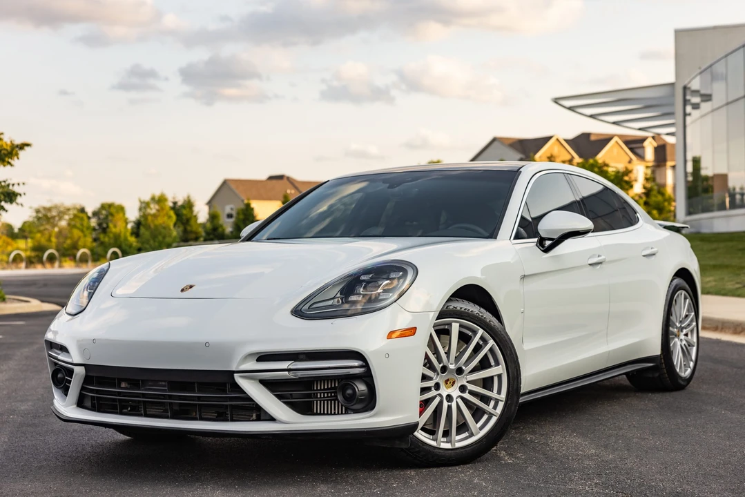 2017 Porsche 971 Panamera Turbo - Image 4 of 31