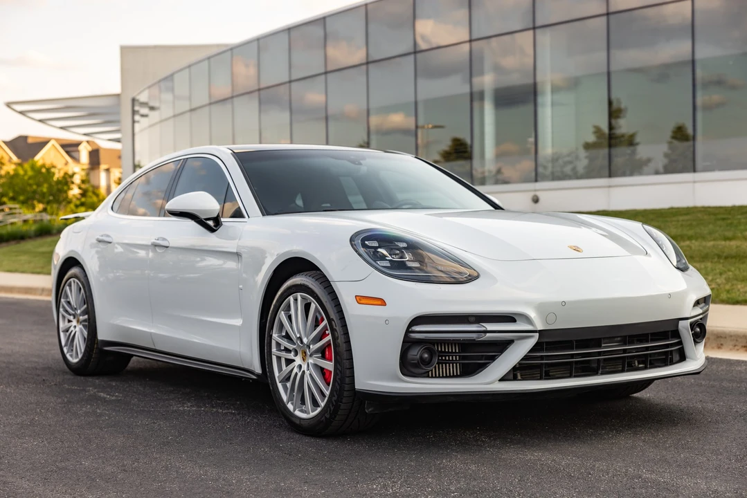 2017 Porsche 971 Panamera Turbo - Image 14 of 31