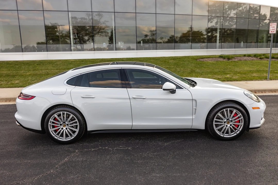 2017 Porsche 971 Panamera Turbo - Image 18 of 31