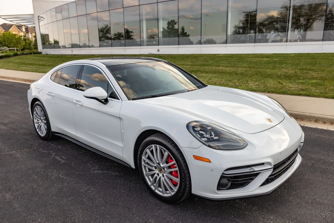2017 Porsche 971 Panamera Turbo - Image 16 of 31