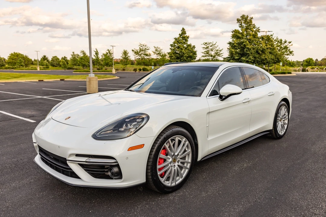 2017 Porsche 971 Panamera Turbo - Image 9 of 31