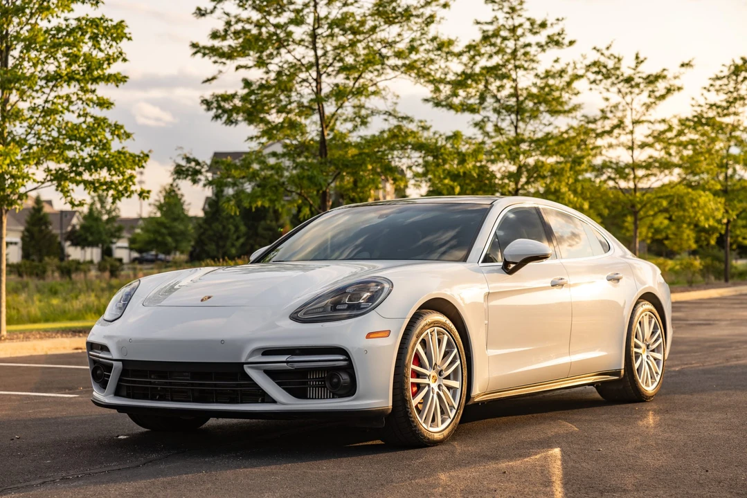 2017 Porsche 971 Panamera Turbo - Image 8 of 31