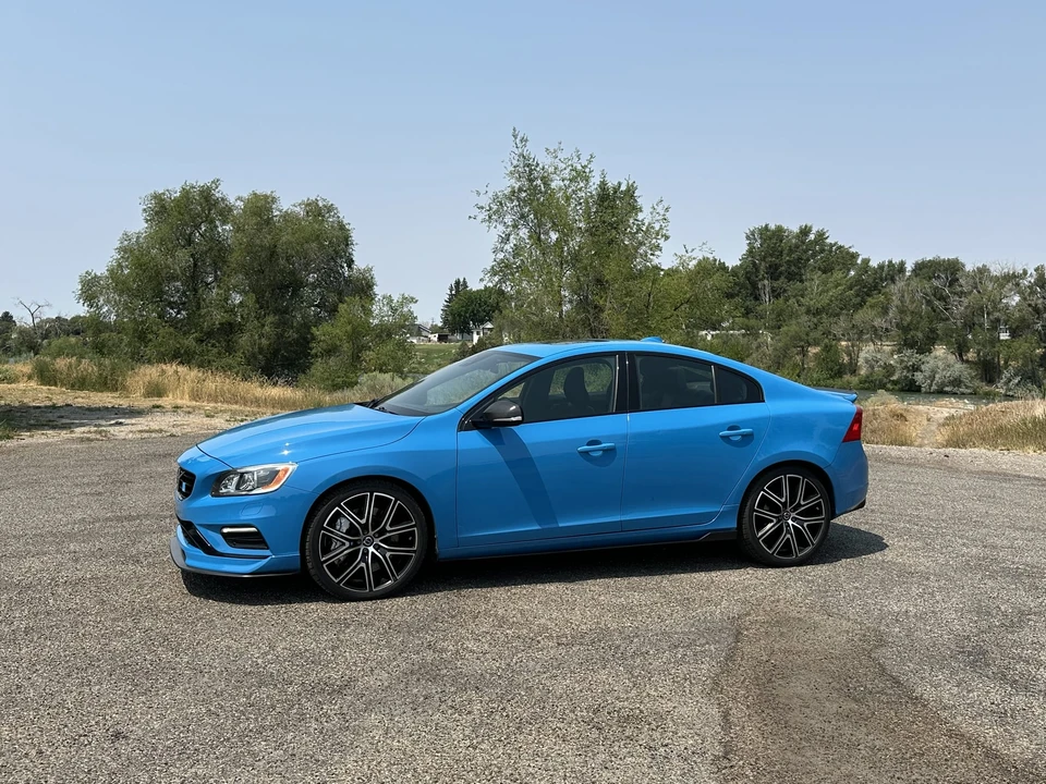 2018 Volvo S60 2nd Gen - Image 9 of 31