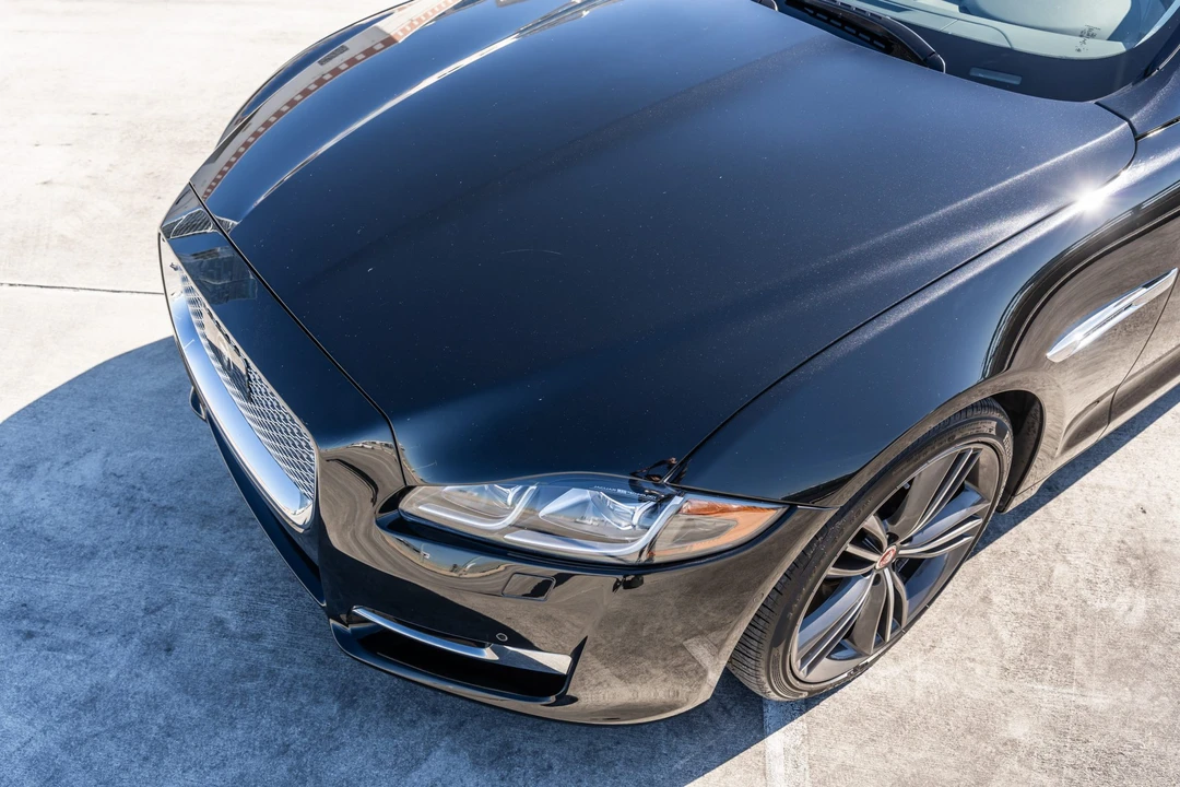 2019 Jaguar X351 XJ - Image 24 of 31