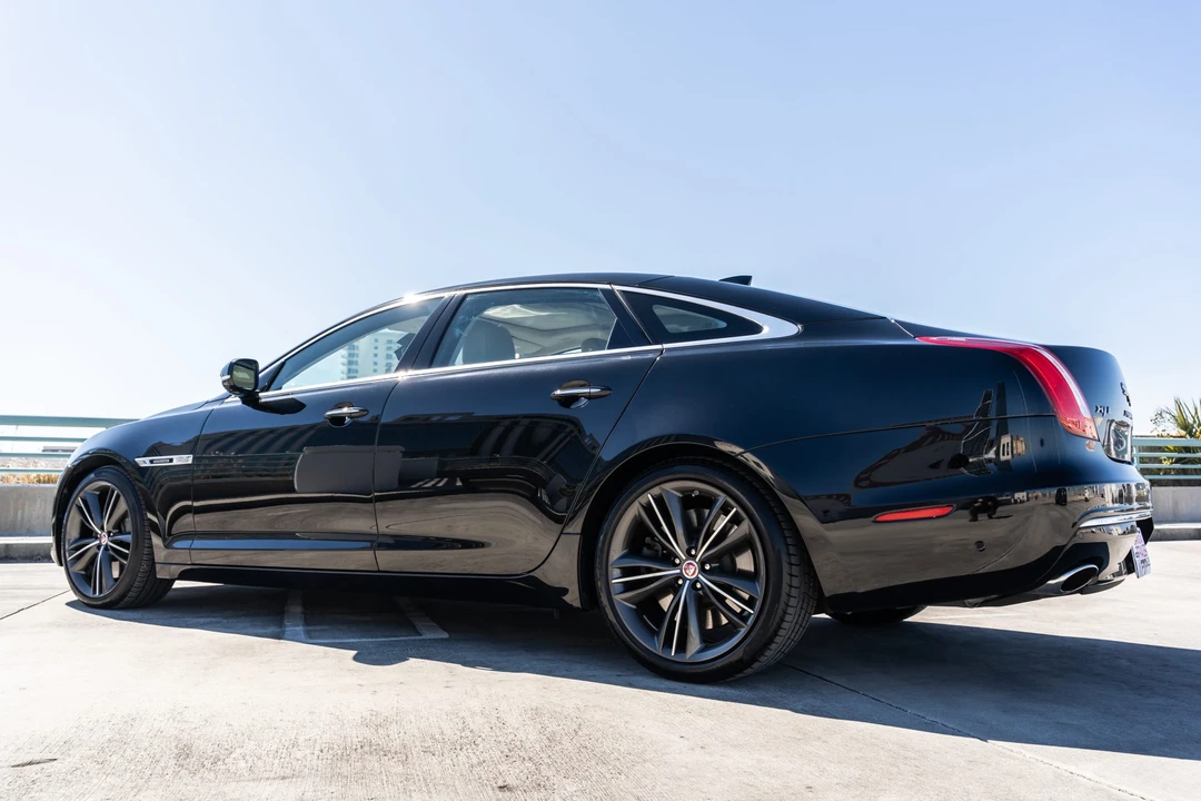 2019 Jaguar X351 XJ - Image 15 of 31