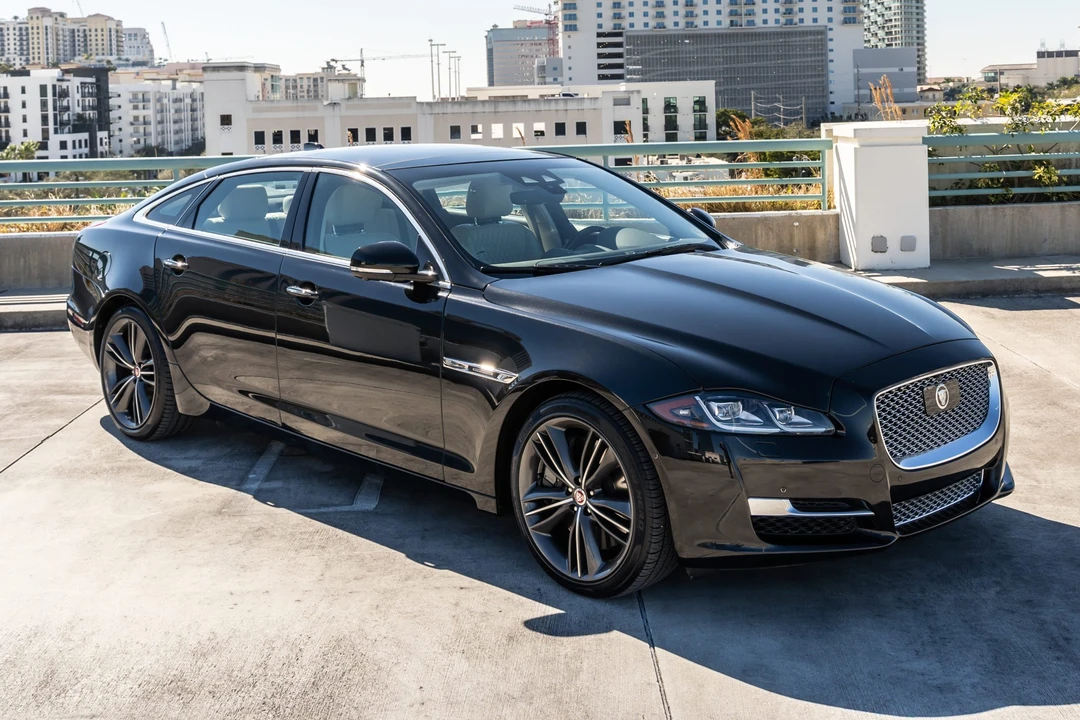 2019 Jaguar X351 XJ - Image 7 of 31