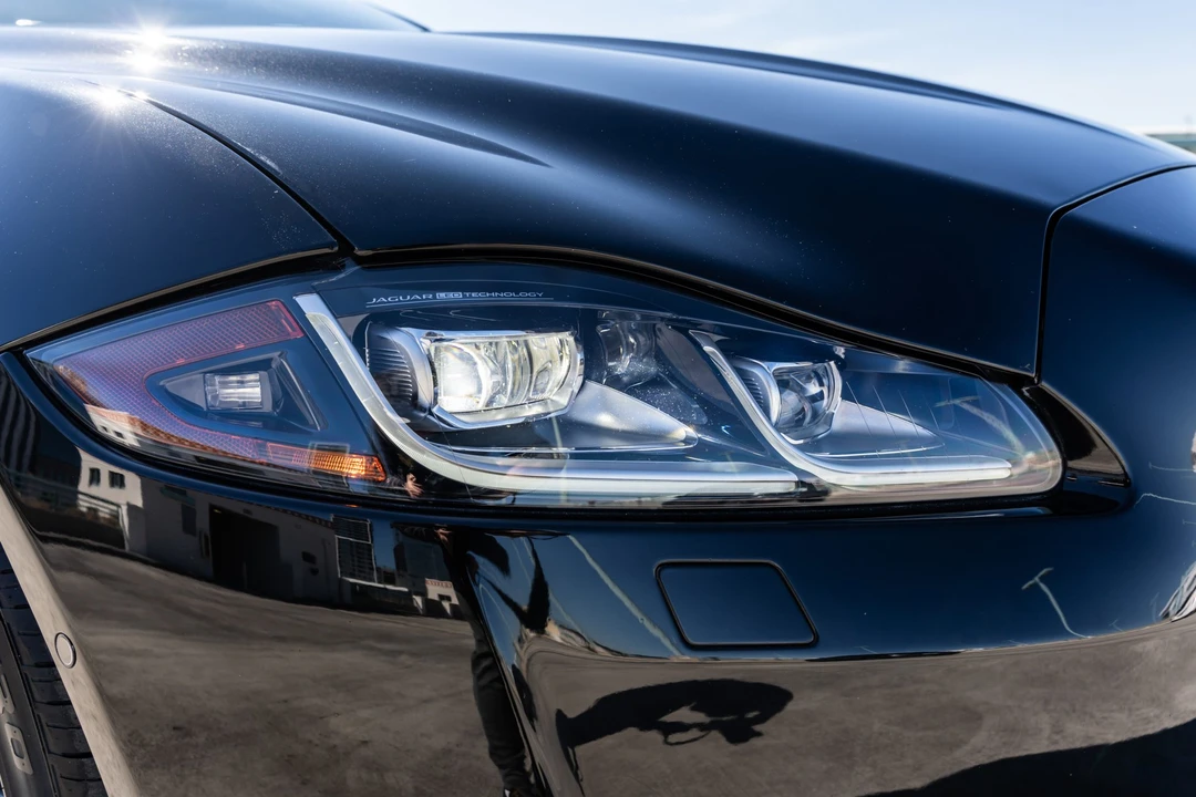 2019 Jaguar X351 XJ - Image 25 of 31