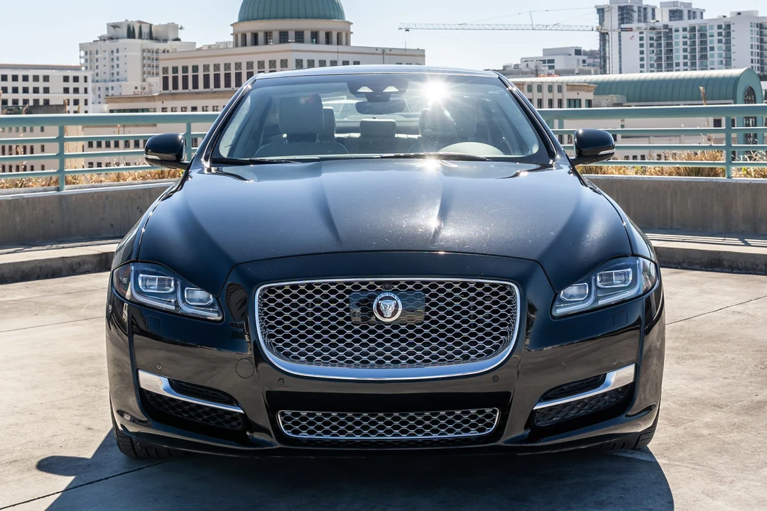2019 Jaguar X351 XJ - Image 5 of 31