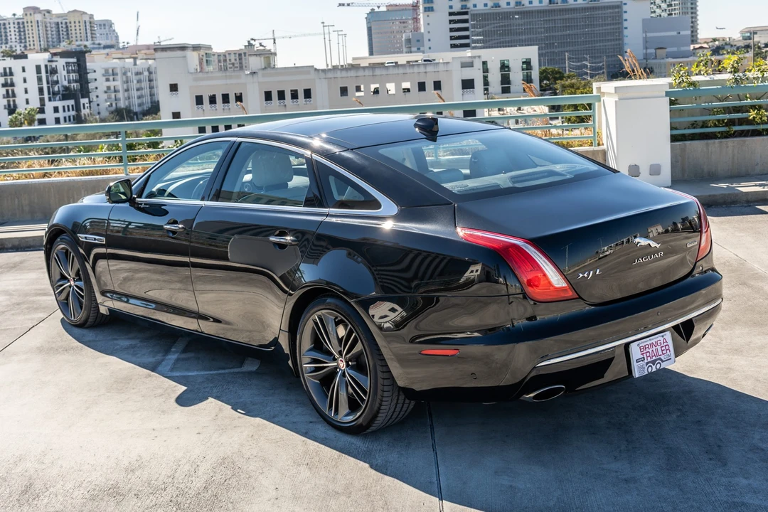 2019 Jaguar X351 XJ - Image 14 of 31