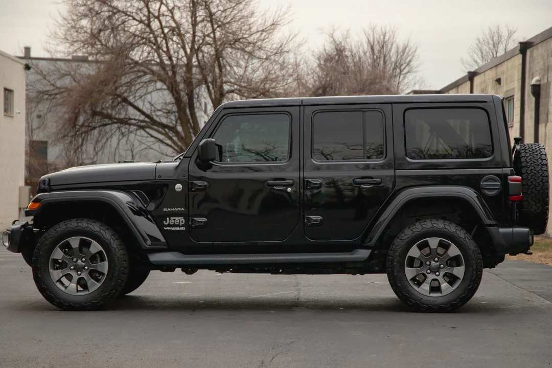 2021 Jeep JL Wrangler - Image 2 of 31