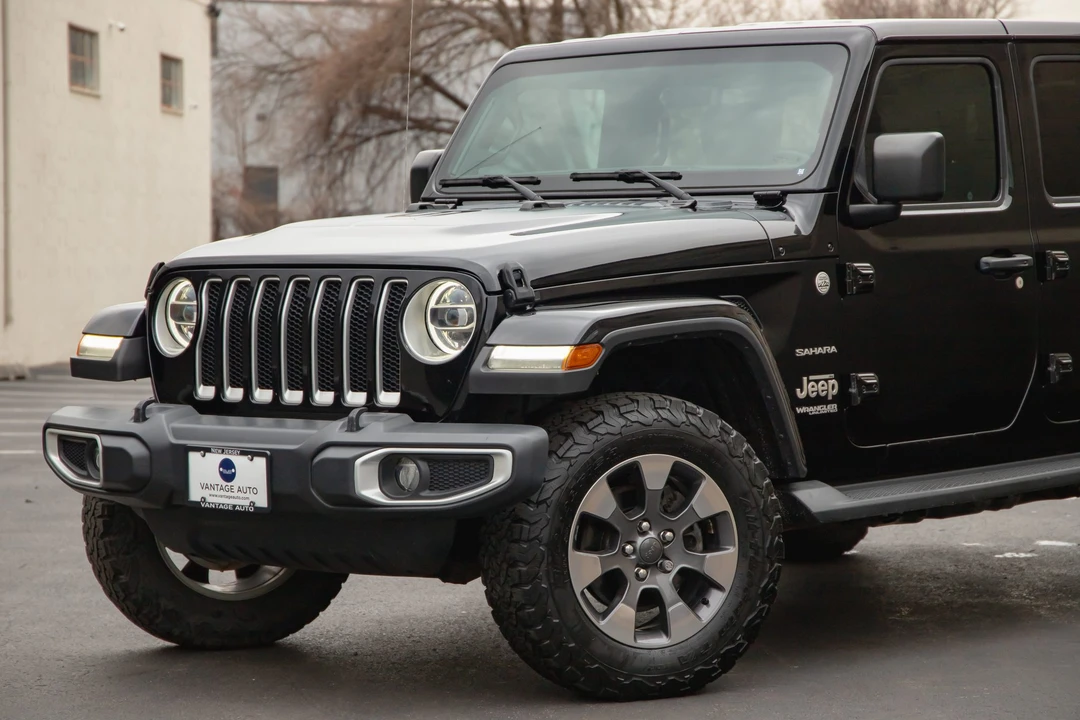 2021 Jeep JL Wrangler - Image 9 of 31