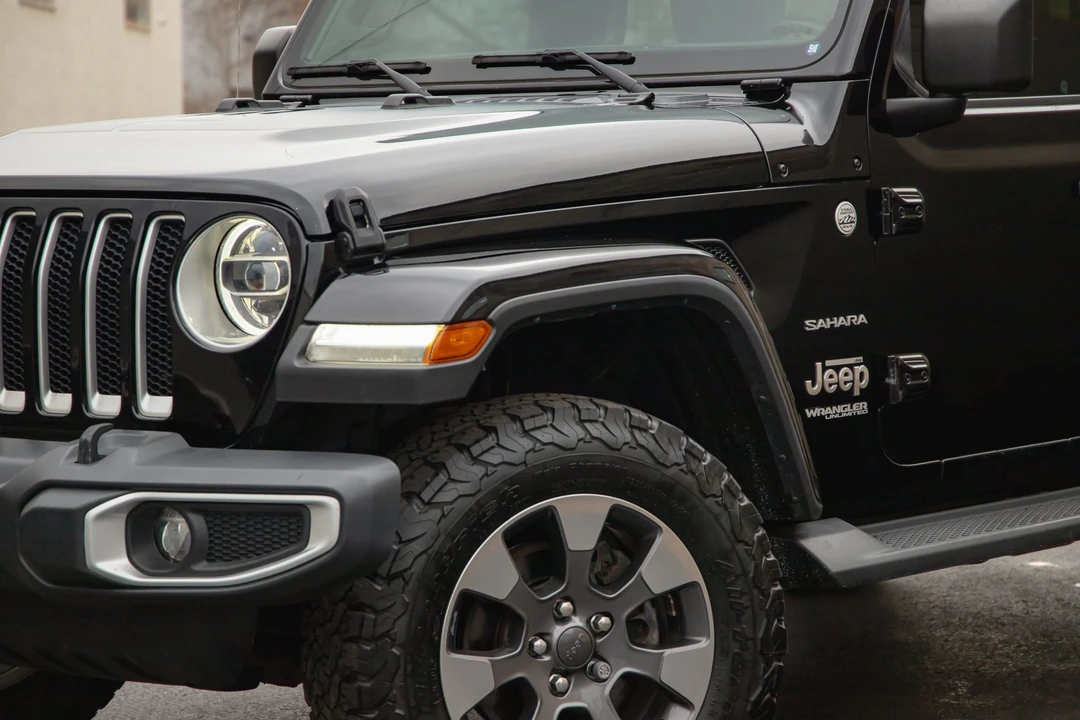 2021 Jeep JL Wrangler - Image 17 of 31