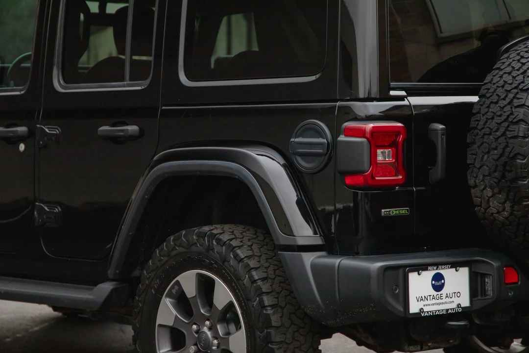 2021 Jeep JL Wrangler - Image 30 of 31