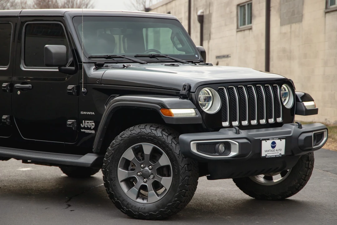 2021 Jeep JL Wrangler - Image 16 of 31