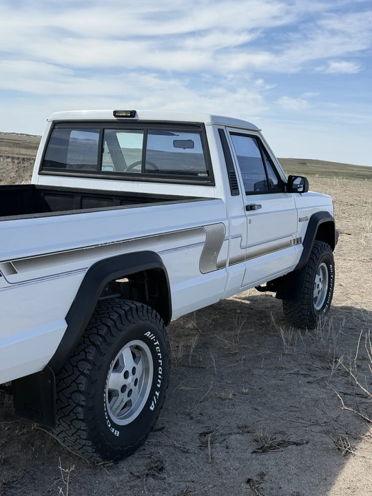 1989 Jeep Comanche - Image 22 of 31