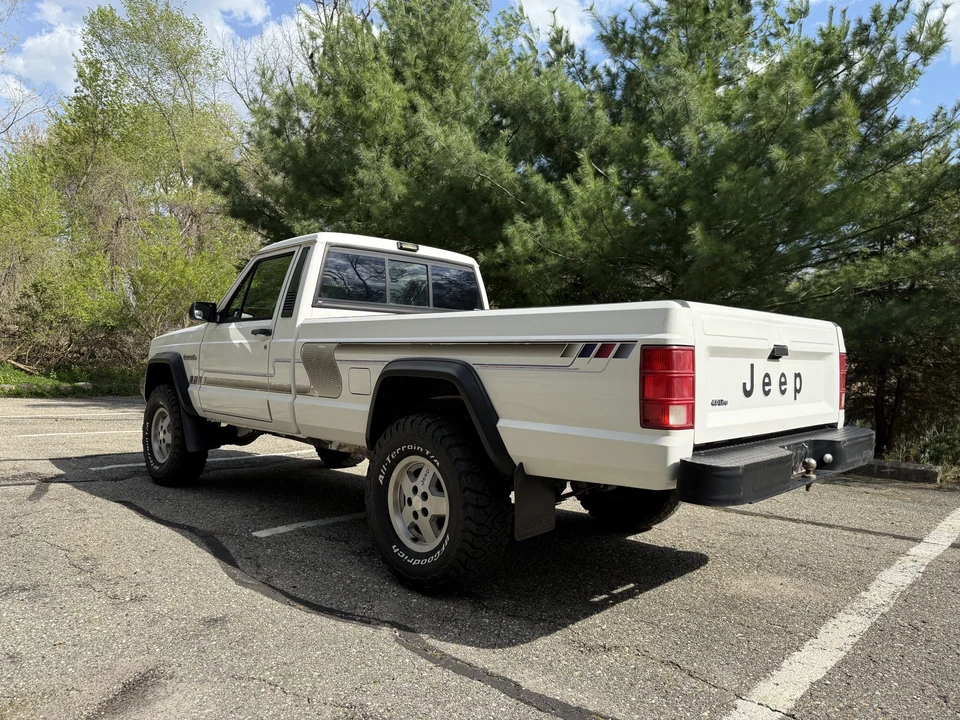1989 Jeep Comanche - Image 16 of 31
