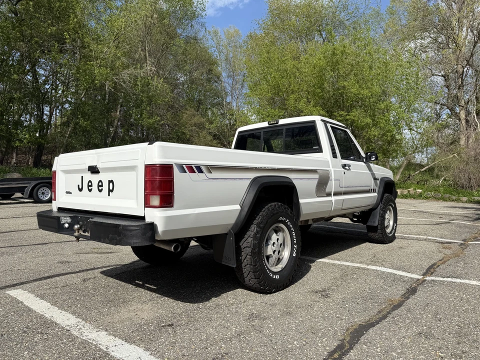 1989 Jeep Comanche - Image 17 of 31