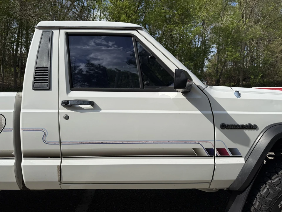 1989 Jeep Comanche - Image 29 of 31