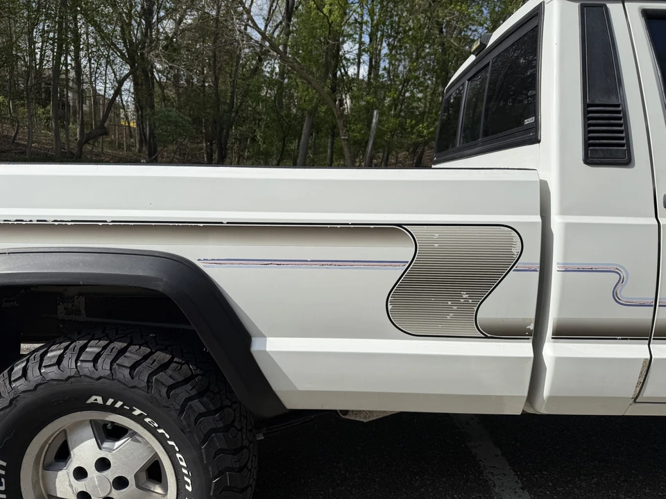 1989 Jeep Comanche - Image 28 of 31