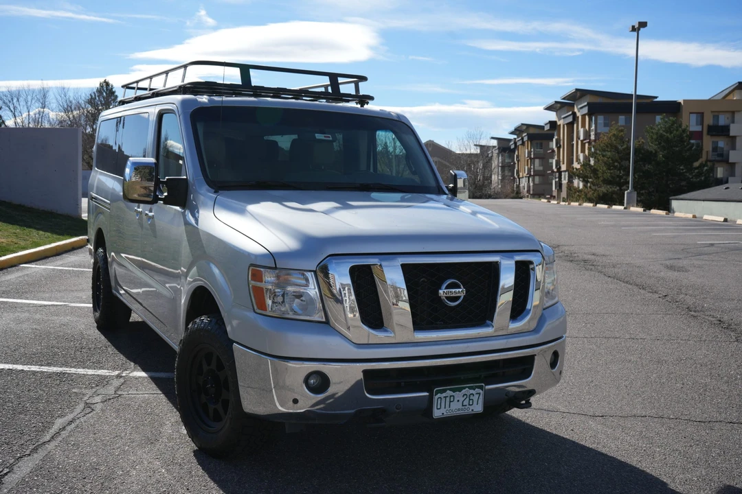 2013 Nissan NV3500 - Image 13 of 31