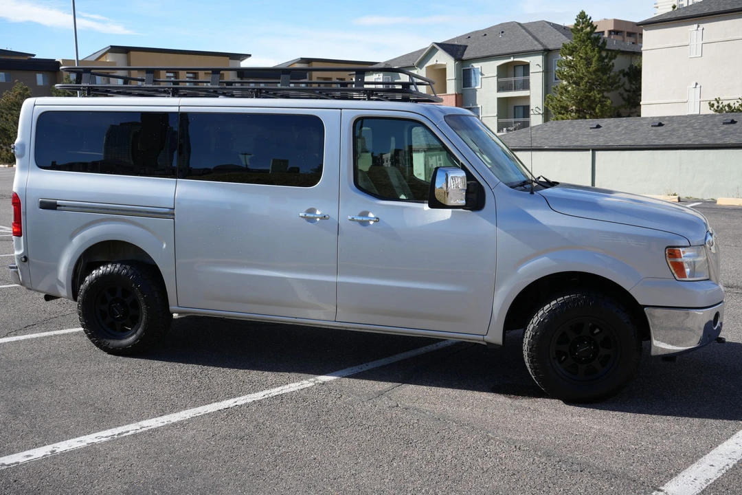 2013 Nissan NV3500 - Image 11 of 31