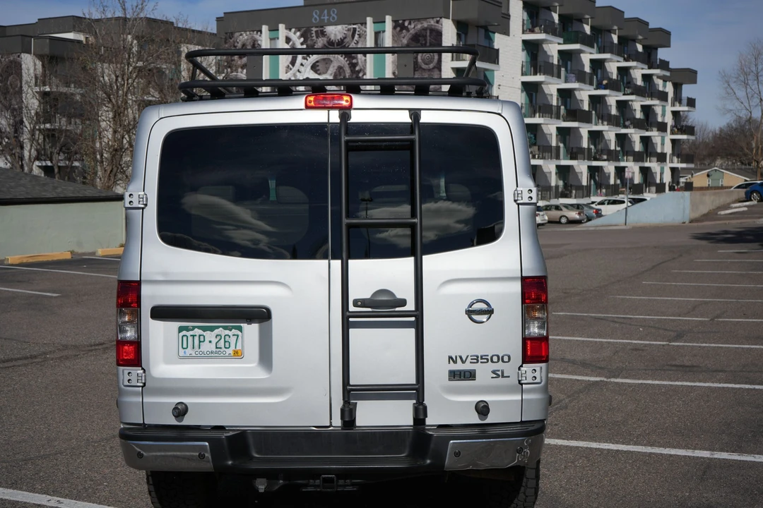 2013 Nissan NV3500 - Image 6 of 31