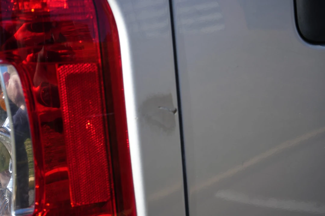 2013 Nissan NV3500 - Image 23 of 31