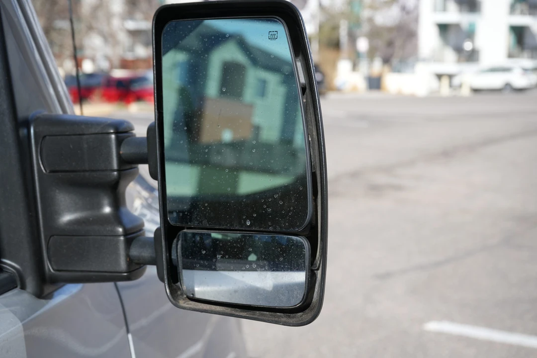 2013 Nissan NV3500 - Image 19 of 31