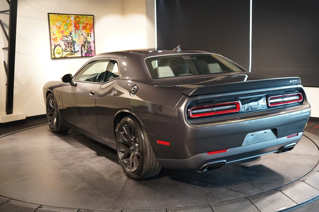 2015 Dodge Challenger SRT Hellcat 3rd Gen - Image 14 of 31