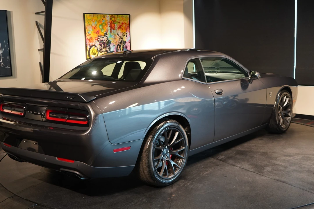 2015 Dodge Challenger SRT Hellcat 3rd Gen - Image 11 of 31