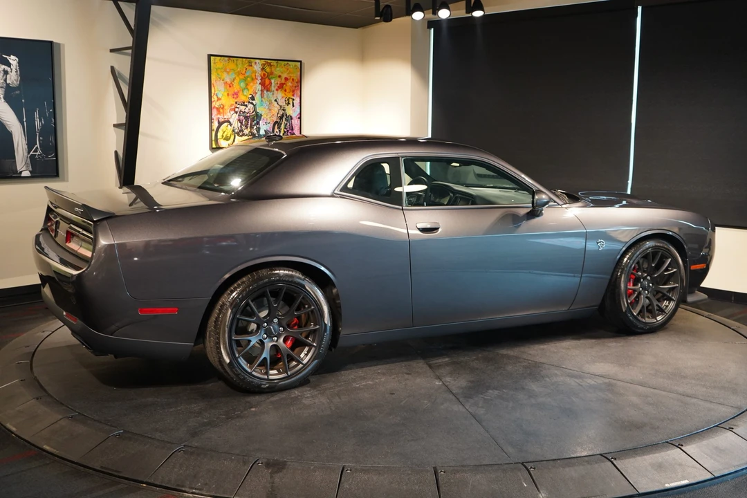 2015 Dodge Challenger SRT Hellcat 3rd Gen - Image 9 of 31