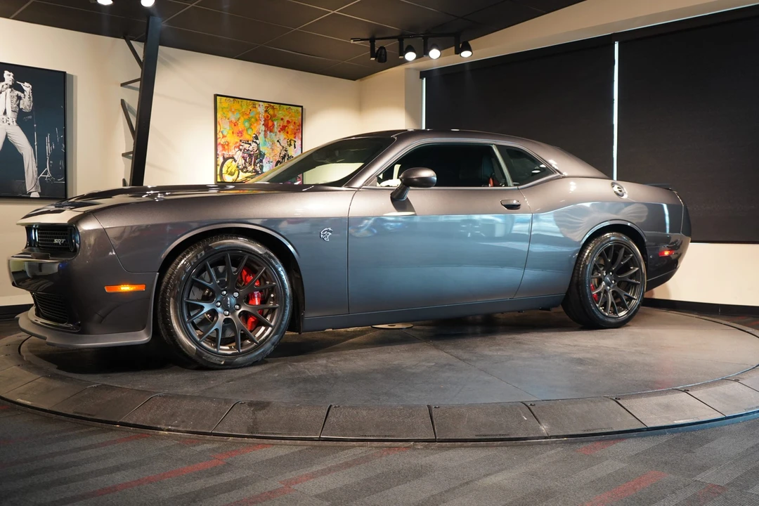 2015 Dodge Challenger SRT Hellcat 3rd Gen - Image 21 of 31