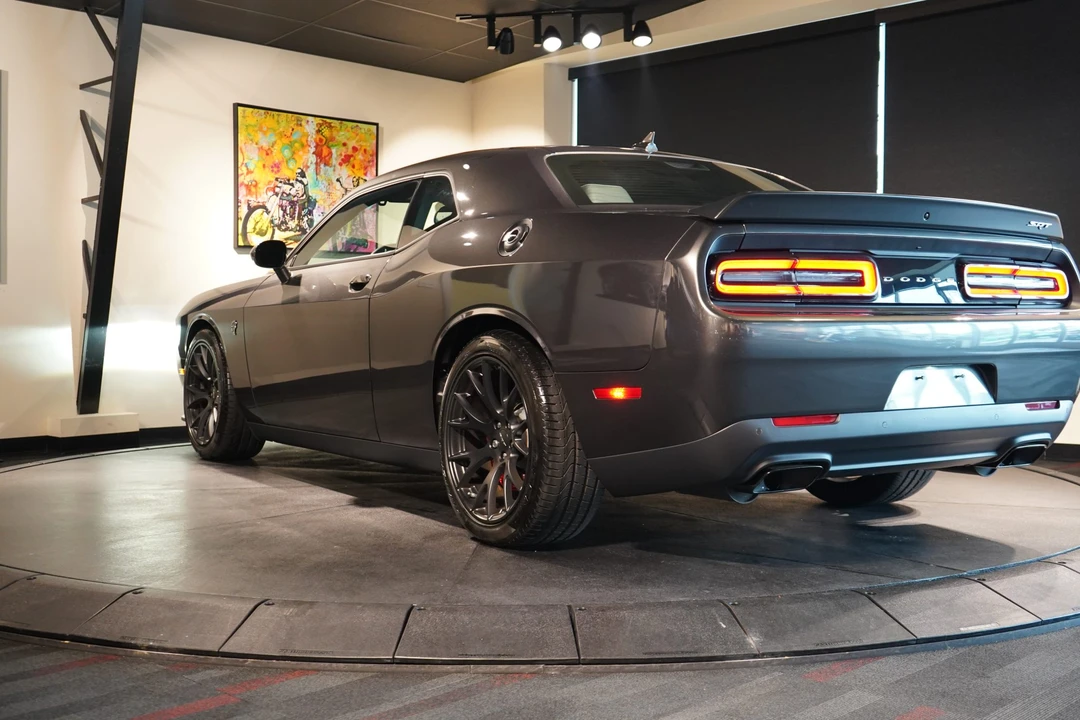 2015 Dodge Challenger SRT Hellcat 3rd Gen - Image 28 of 31