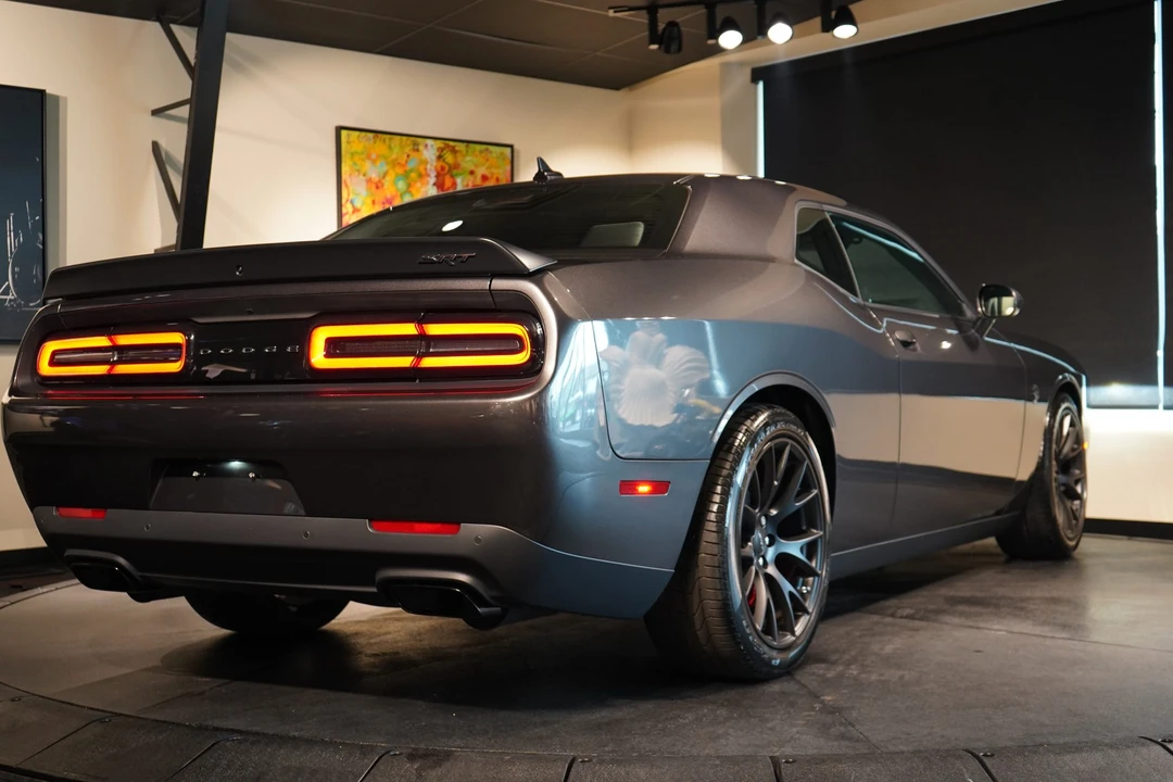 2015 Dodge Challenger SRT Hellcat 3rd Gen - Image 26 of 31