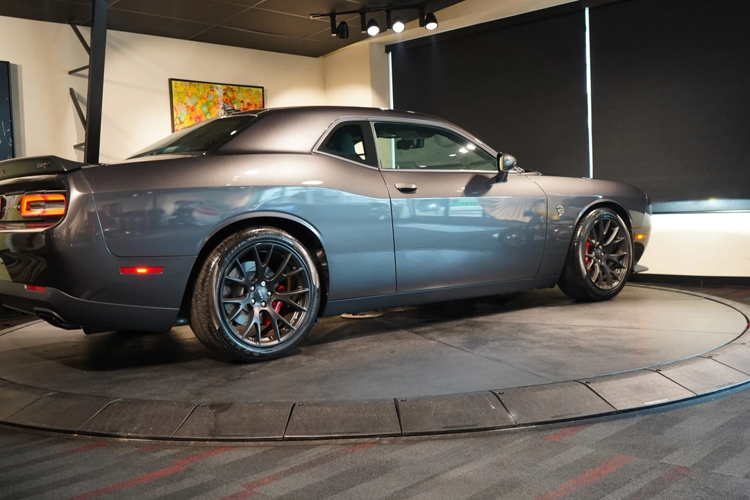 2015 Dodge Challenger SRT Hellcat 3rd Gen - Image 10 of 31