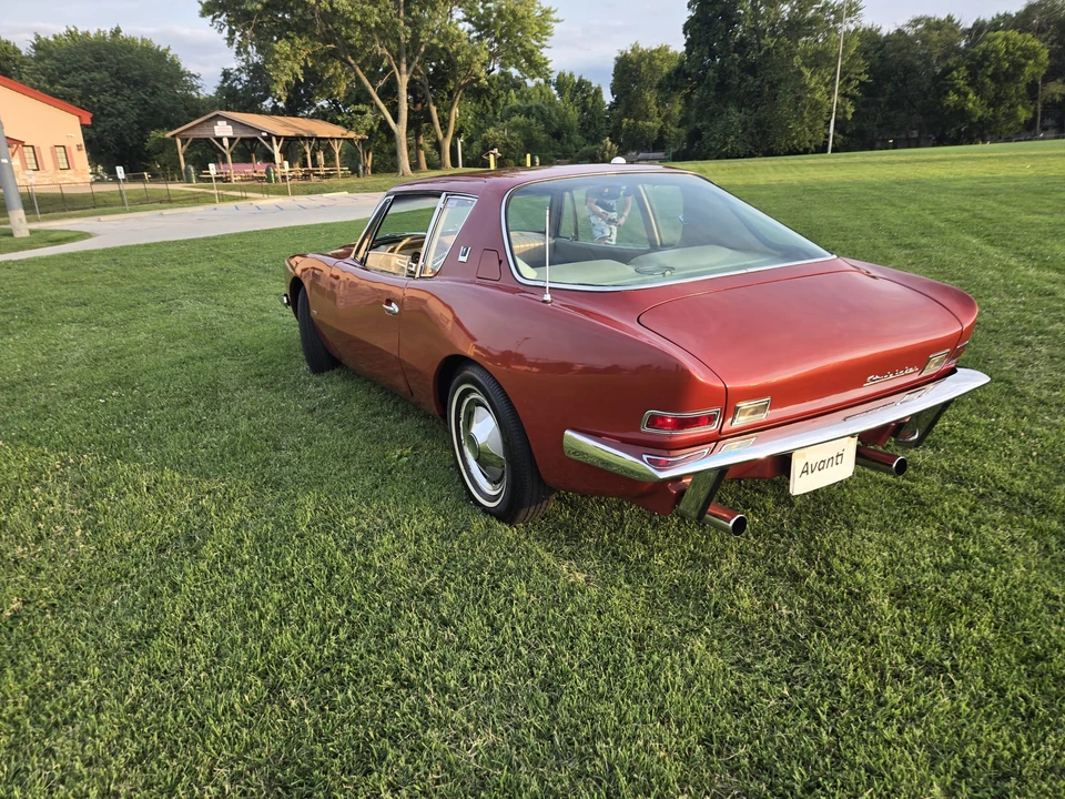 1963 Studebaker Avanti - Image 22 of 31