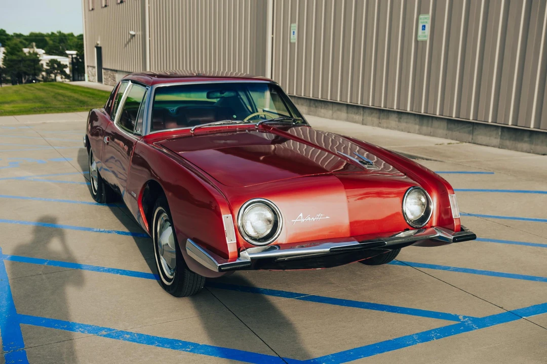 1963 Studebaker Avanti - Image 16 of 31