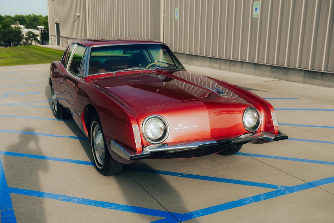 1963 Studebaker Avanti - Image 17 of 31