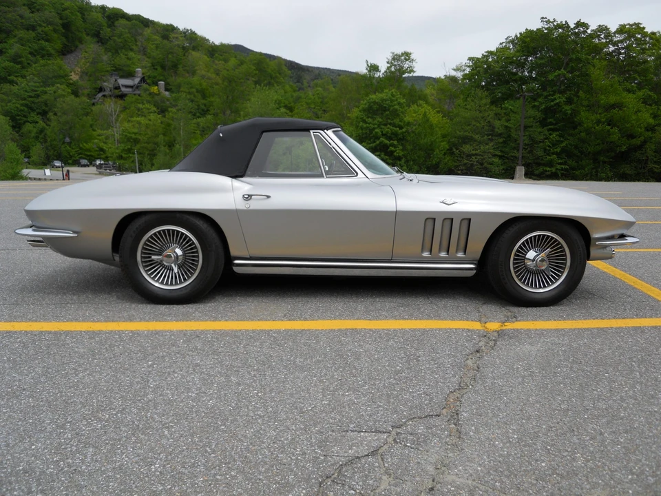 1965 Chevrolet Corvette C2 - Image 5 of 31