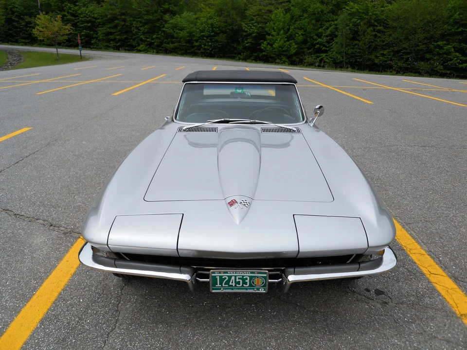 1965 Chevrolet Corvette C2 - Image 16 of 31