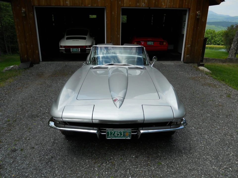1965 Chevrolet Corvette C2 - Image 25 of 31