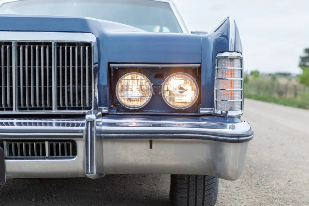 1975 Lincoln Continental 5th Gen - Image 15 of 31